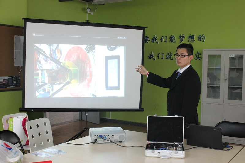 2015“冯如文化节”系列活动——成功大学与必赢bwin线路检测中心3003同学间的思维碰撞