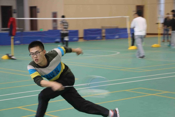 2015年必赢bwin线路检测中心3003羽林杯羽毛球赛圆满结束
